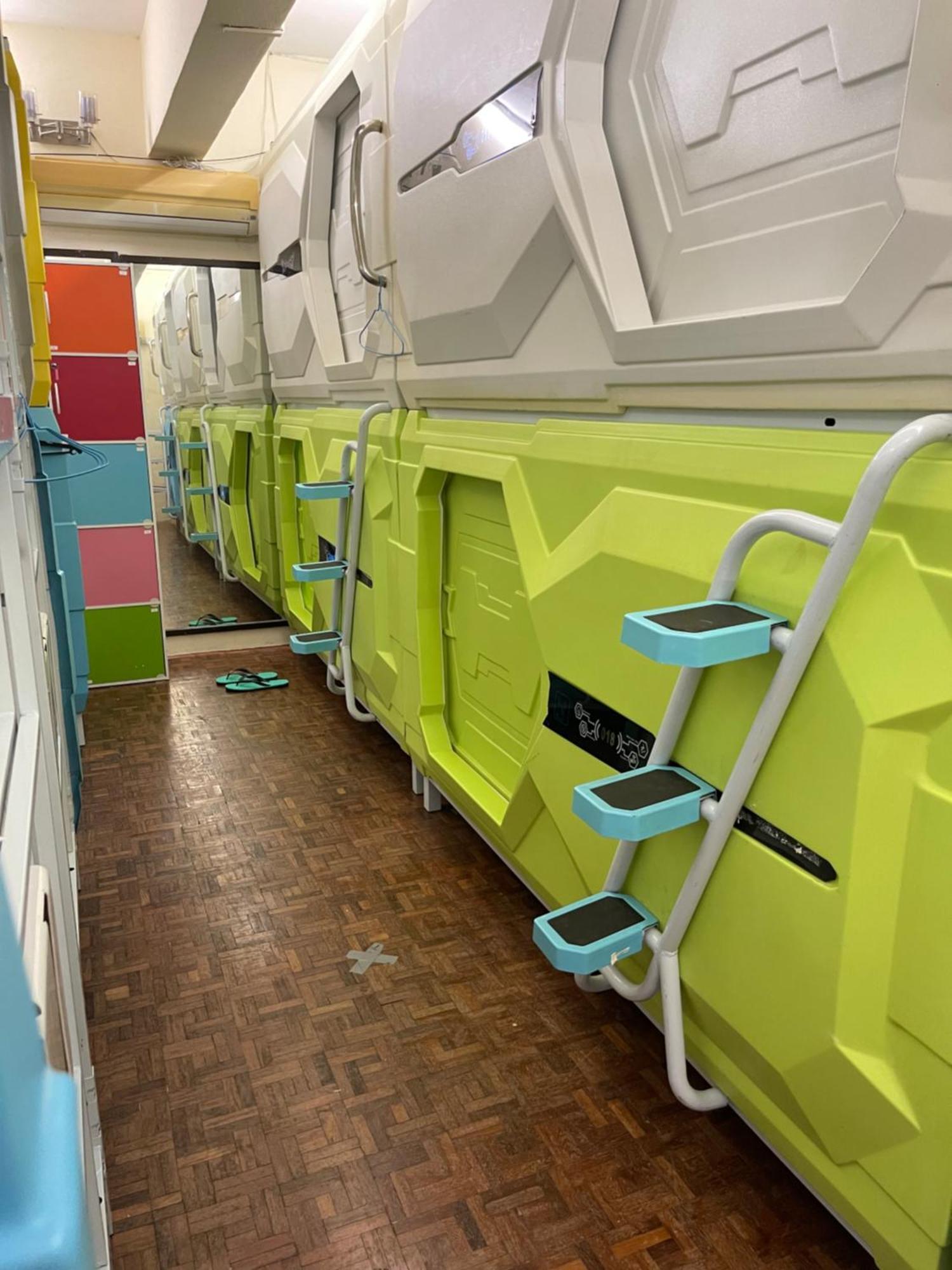 Pelangi Capsule Hostel Johor Bahru Exterior photo